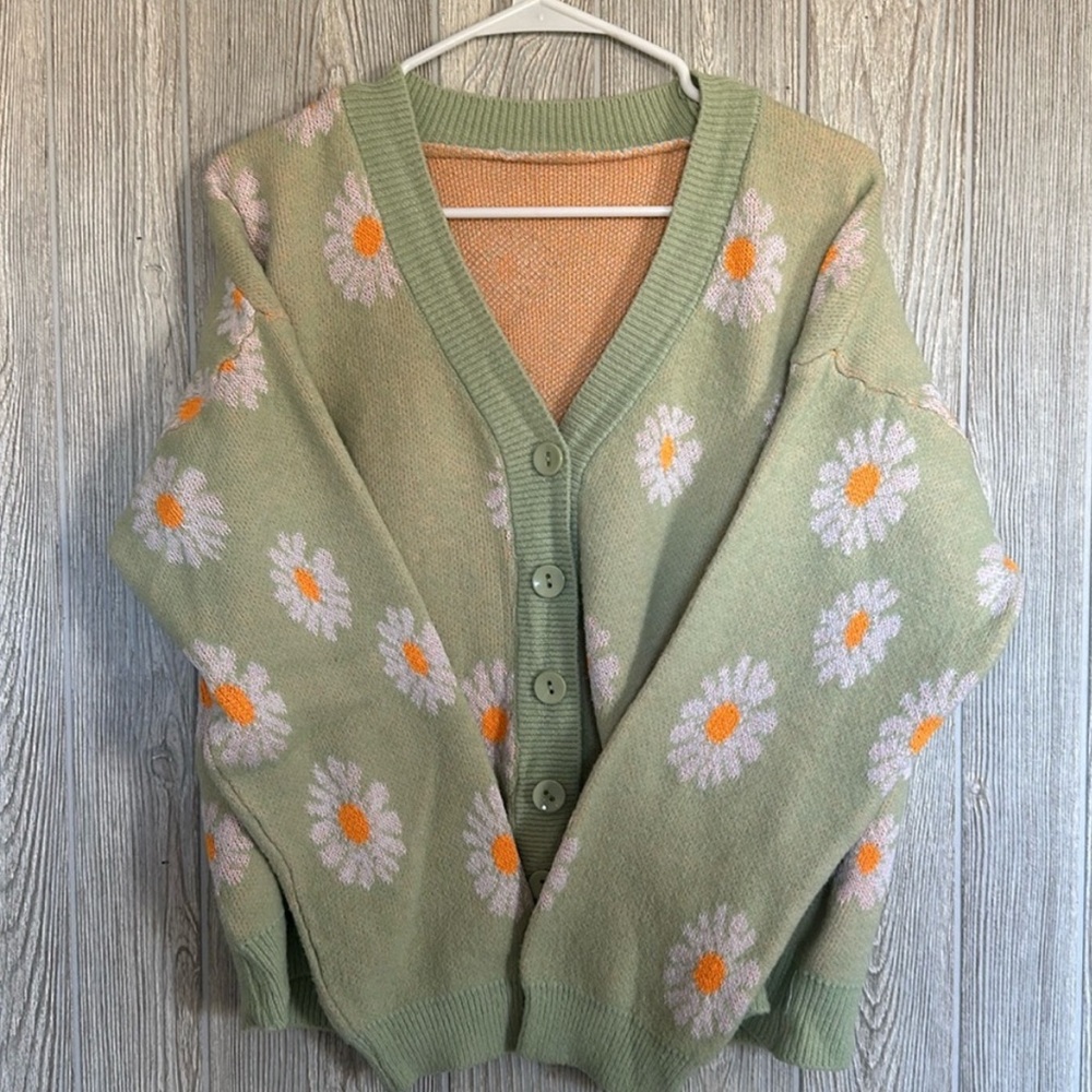 Flower print sweater
